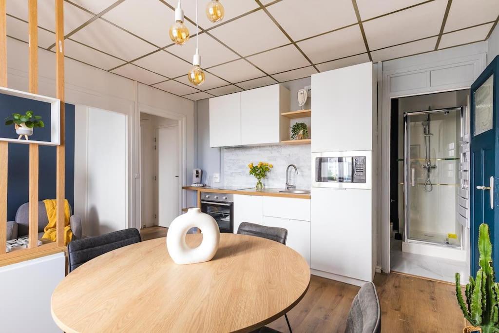 Appartement Cozy En Face De La Gare - Saint-Brieuc Exterior foto